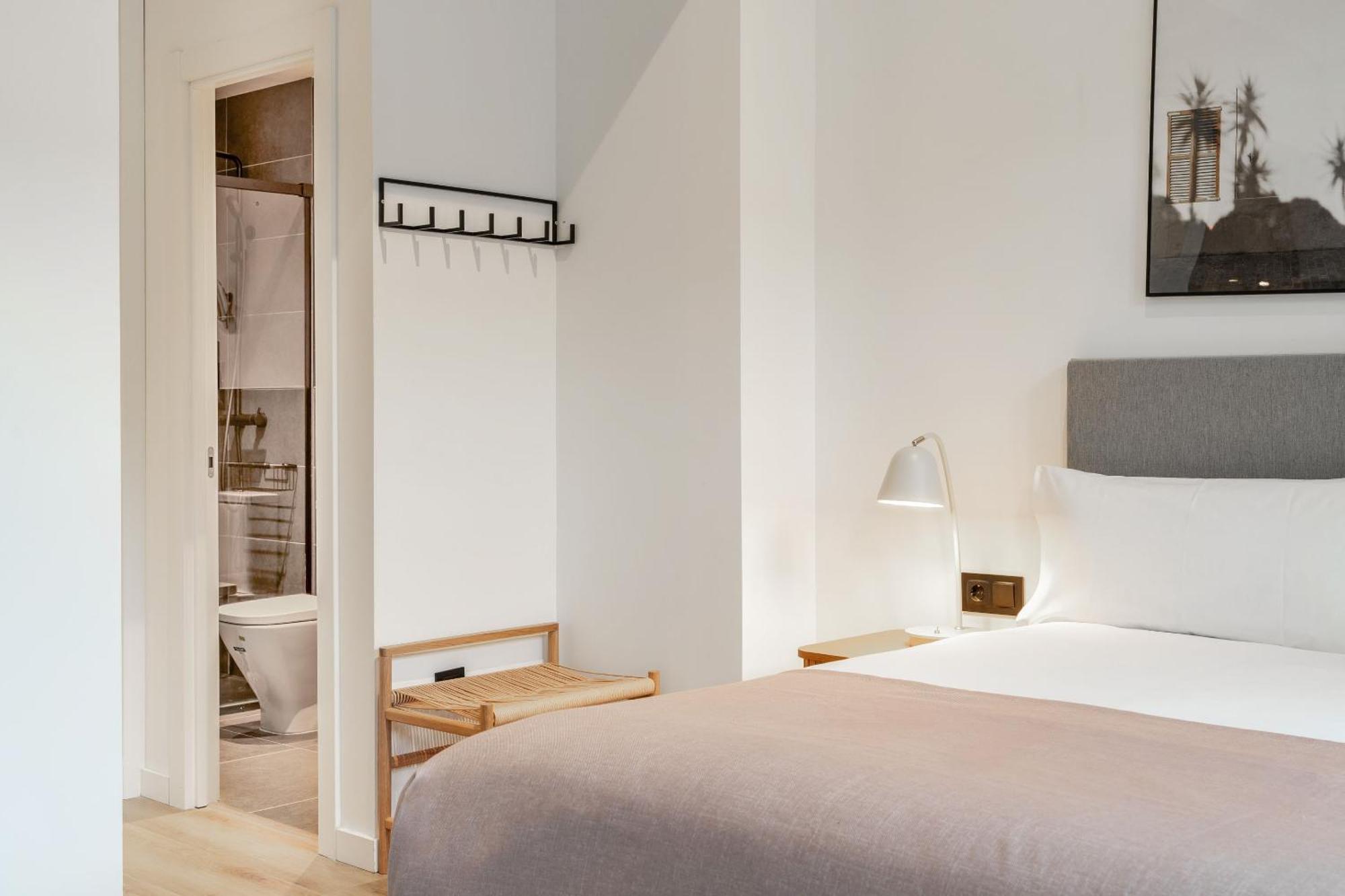 Limehome Malaga Calle Victoria Kamer foto