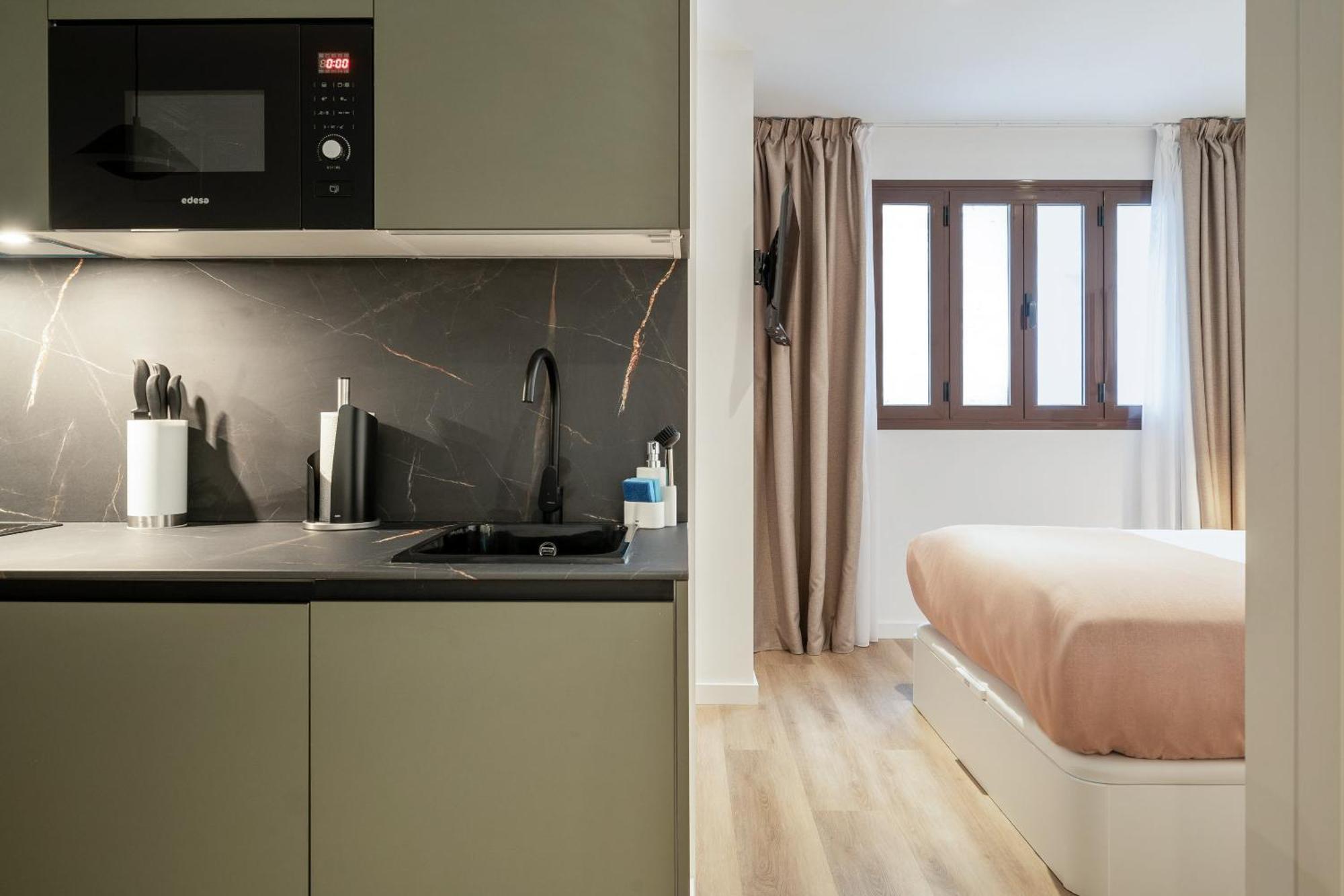 Limehome Malaga Calle Victoria Kamer foto