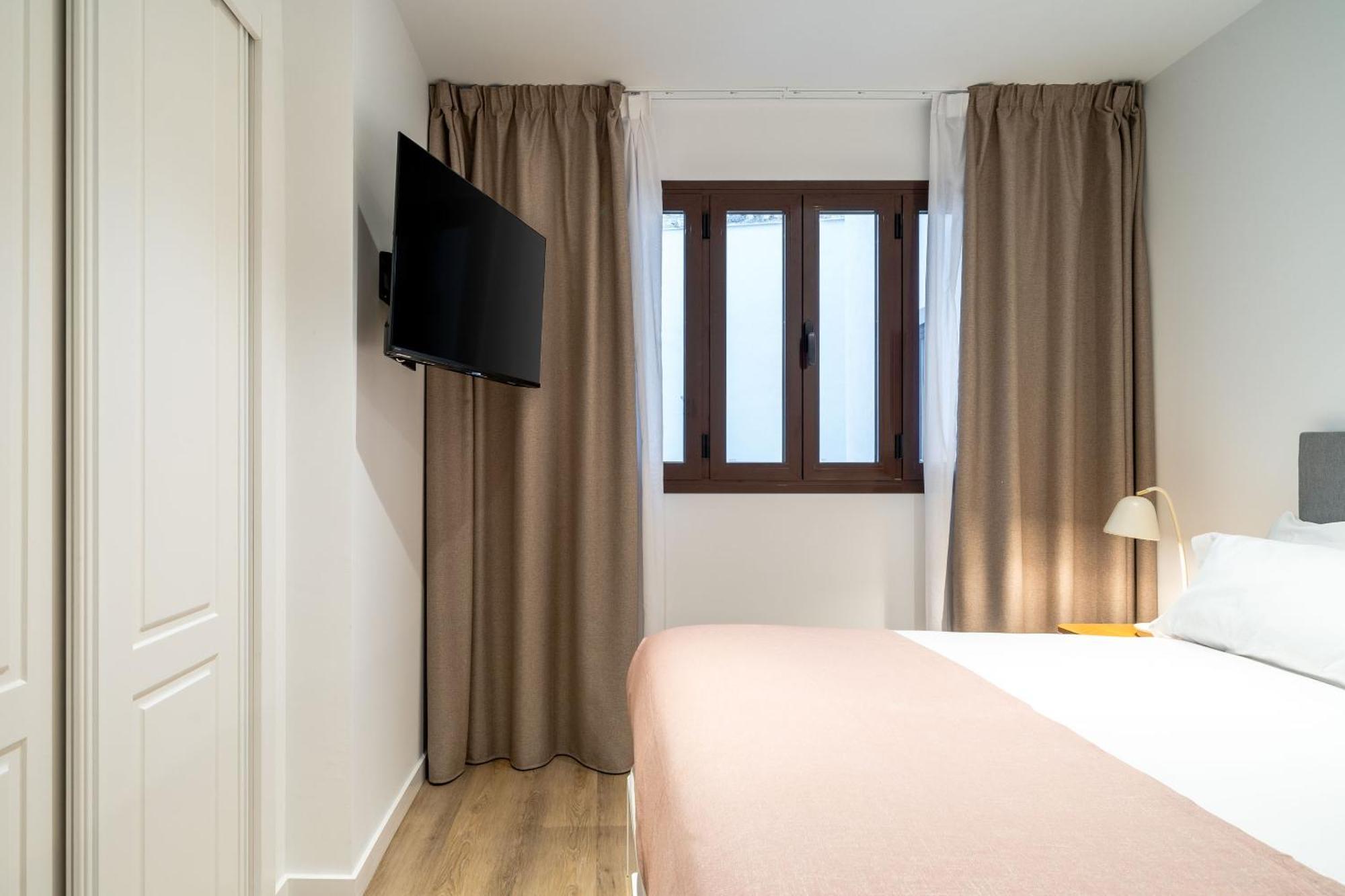 Limehome Malaga Calle Victoria Kamer foto